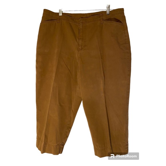 Liz Claiborne Pants - Liz Claiborne (Liz Wear Jeans) Brown Cropped Pants  Flat Front Size 14